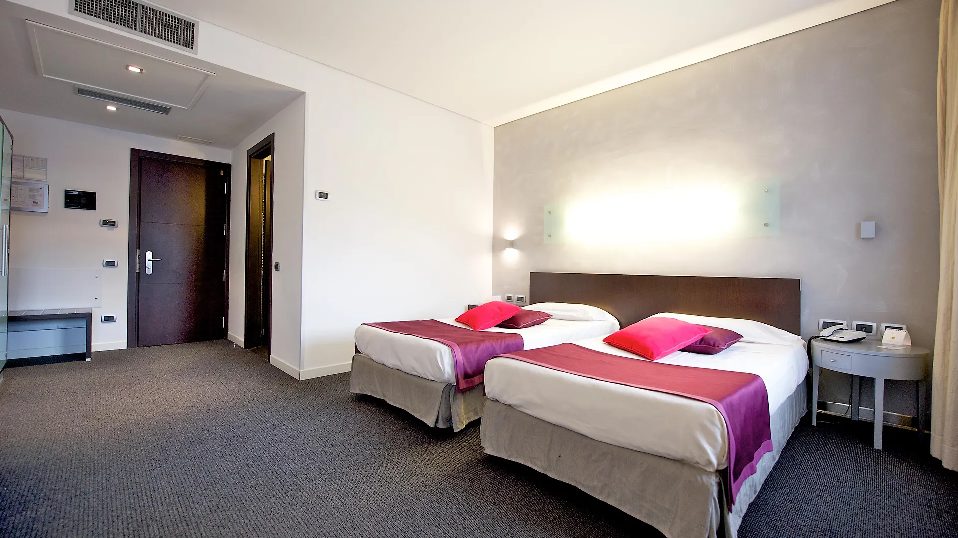 **** Hotel Mercure Palermo Centro Italy