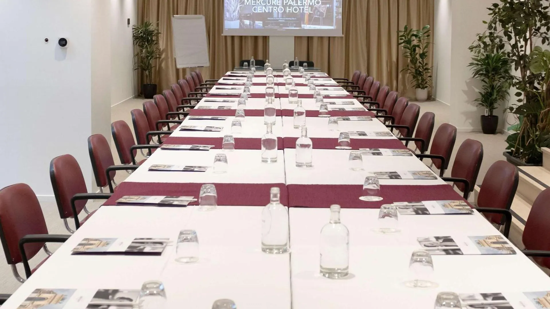 Mercure Palermo Centro 4*,  Italy